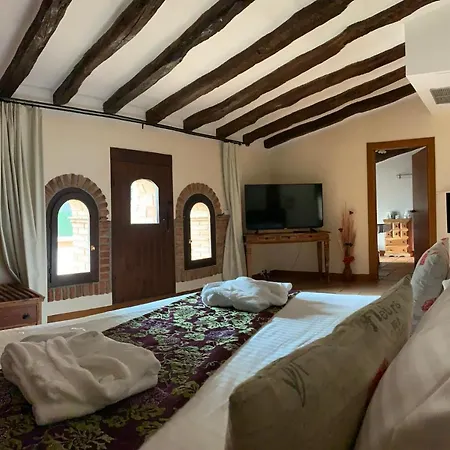 La Figuerola Hotel&restaurant Hotel 4*