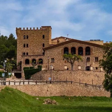 Hotel La Figuerola & Restaurant 4*