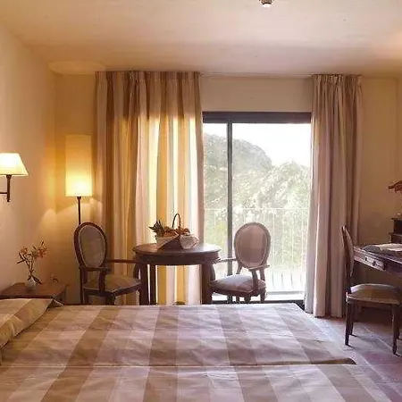 Hotel La Figuerola Hotel&restaurant