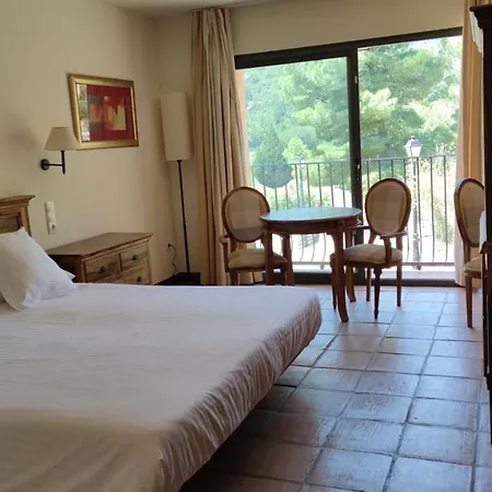 La Figuerola & Restaurant Hotel 4*